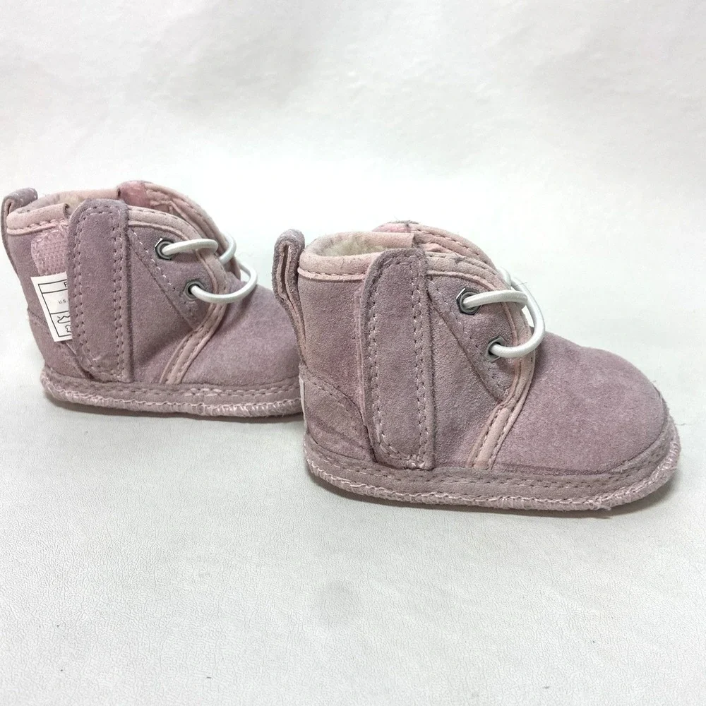 Uggs Neumel‎ Baby Pink Girls Suede Toddler Boots Size 0/1 3-6 Months Booties